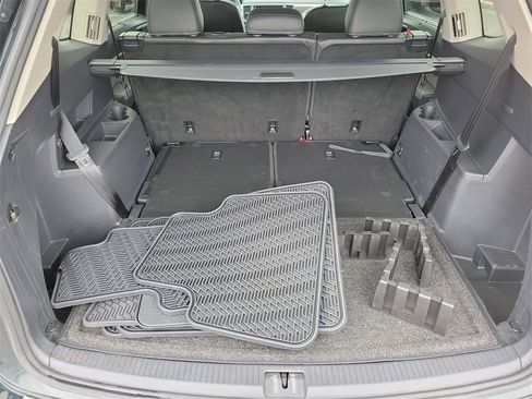 Used 2021 Volkswagen Atlas SE w/ Panoramic Sunroof Package image 7