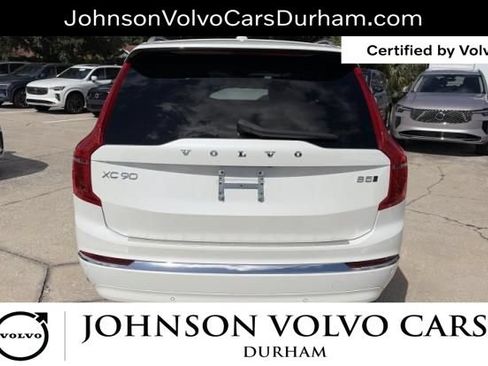 Used 2025 Volvo XC90 B5 Ultra w/ Protection Package Premier AWD/4WD image 3