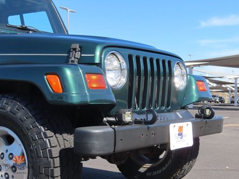 Used 1999 Jeep Wrangler Sahara image 38
