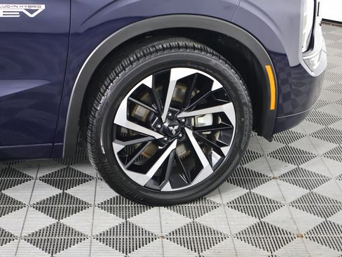 Used 2024 Mitsubishi Outlander SEL image 55