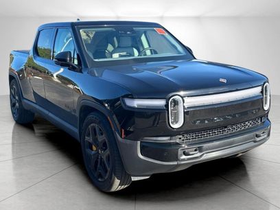 Used 2025 Rivian R1T Premium