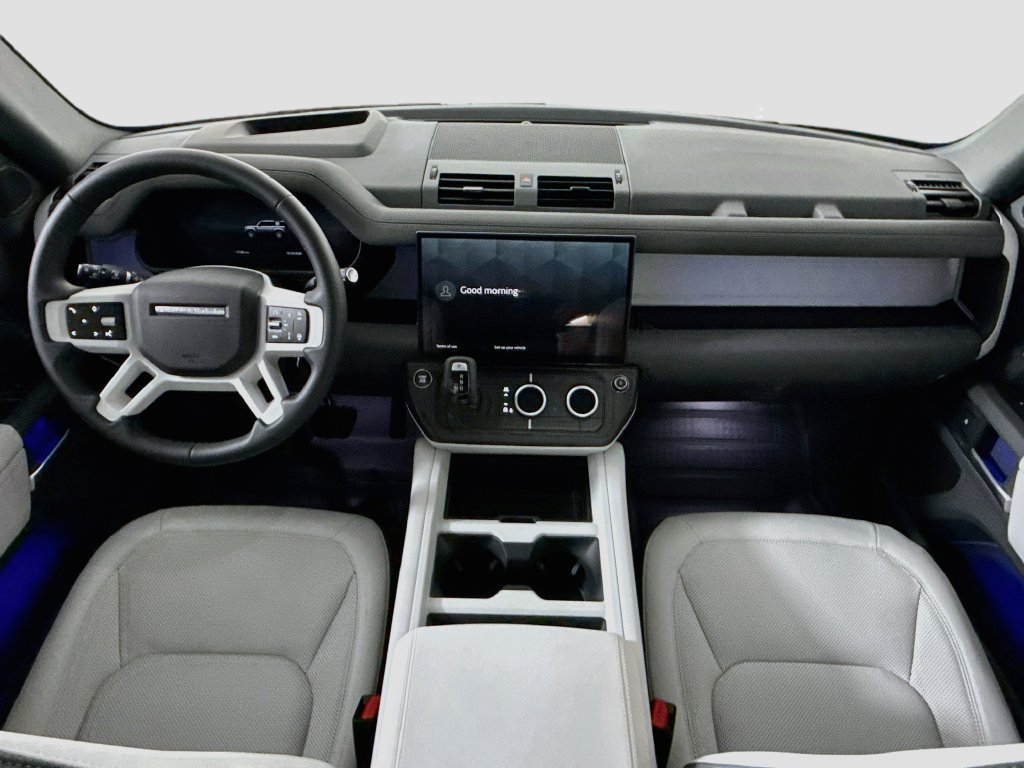 Used 2026 Land Rover Defender 110 X-Dynamic SE AWD/4WD image 13