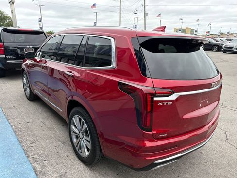 Used 2025 Cadillac XT6 Premium Luxury w/ Technology Package AWD/4WD image 4
