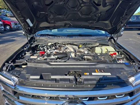 Certified 2024 Ford F250 Lariat w/ Lariat Ultimate Package AWD/4WD image 33