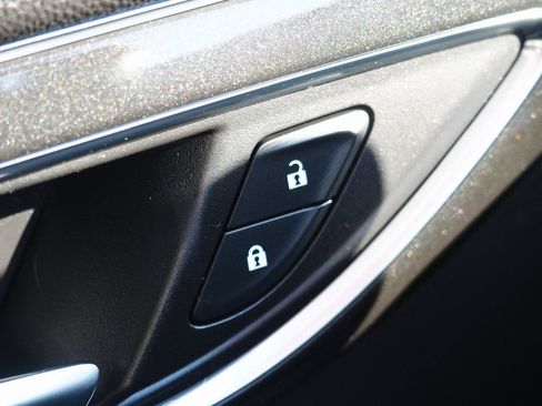 Used 2025 Buick Envision Preferred image 21