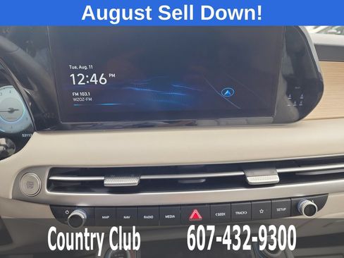 Used 2024 Hyundai Palisade Limited AWD/4WD image 18