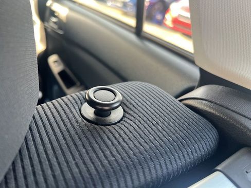 Used 2014 Subaru Impreza 2.0i Sport Premium image 42