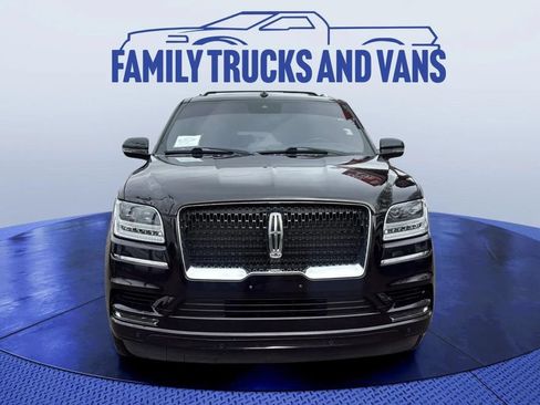 Used 2020 Lincoln Navigator Reserve AWD/4WD image 8