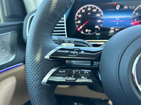New 2026 Mercedes-Benz GLS 450 4MATIC image 33