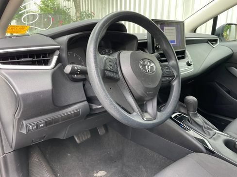 Used 2024 Toyota Corolla LE FWD image 10