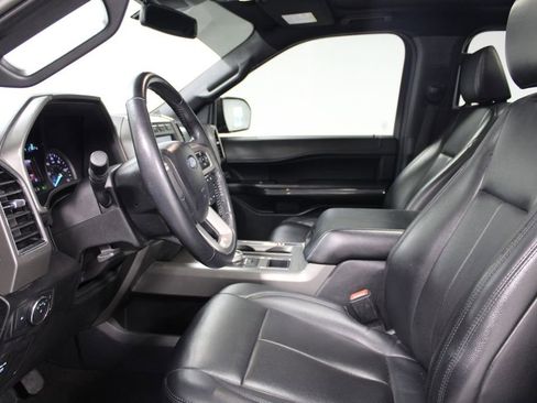 Used 2021 Ford Expedition XLT image 22