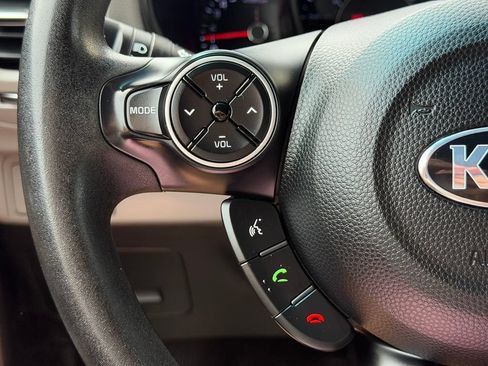 Used 2016 Kia Soul FWD image 18