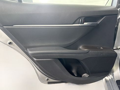 Used 2022 Toyota Camry LE image 25
