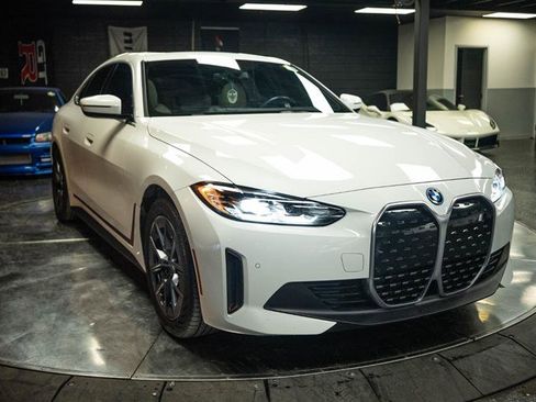 Used 2024 BMW i4 eDrive35 w/ Premium Package RWD image 5