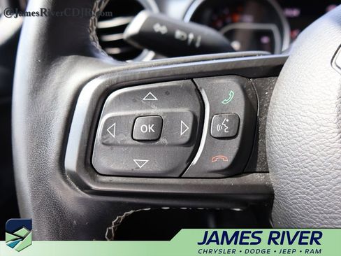 Used 2021 Jeep Gladiator Sport AWD/4WD image 25