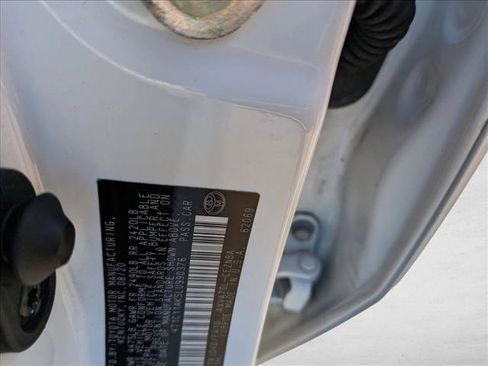 Used 2020 Toyota Camry LE FWD image 23