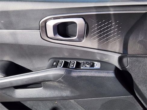 Used 2023 Kia Sorento EX image 6