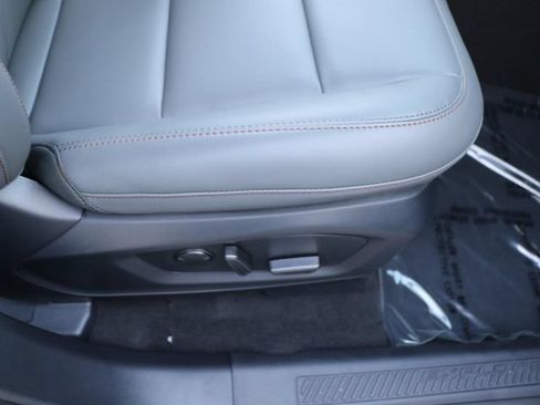 New 2026 Ford Explorer Active w/ Active Comfort Package AWD/4WD image 11