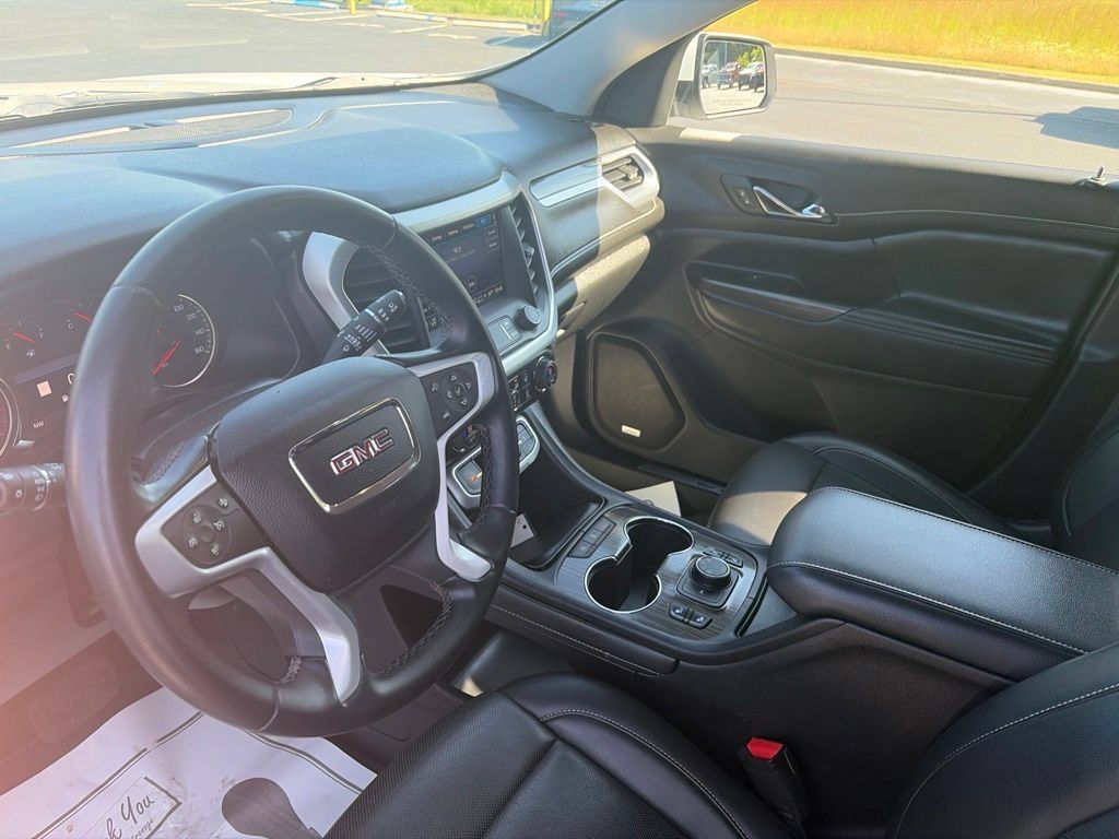 Used 2023 GMC Acadia SLT AWD/4WD image 18
