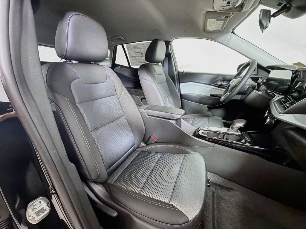 New 2026 Chevrolet Trax LT w/ Driver Confidence Package FWD image 22