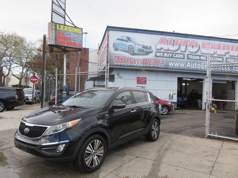 Used 2016 Kia Sportage EX w/ EX Premium Package AWD/4WD image 2