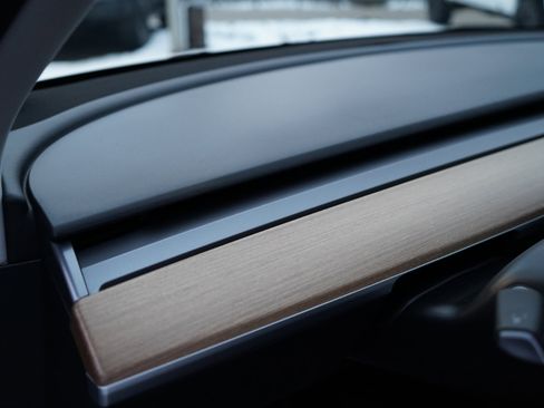 Used 2020 Tesla Model Y Performance image 38