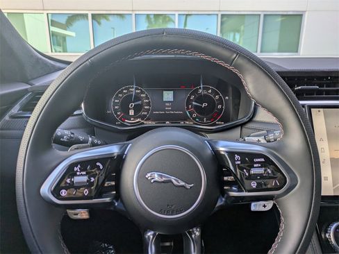 New 2026 Jaguar F-PACE SVR image 31