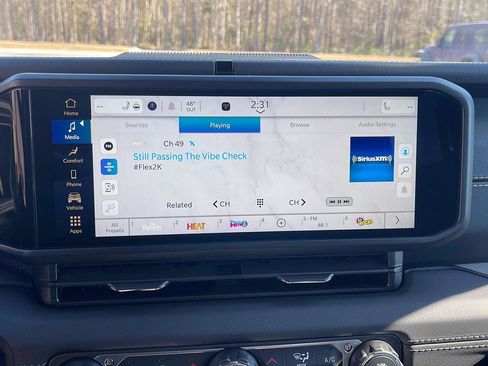 New 2026 Jeep Gladiator Sport image 17