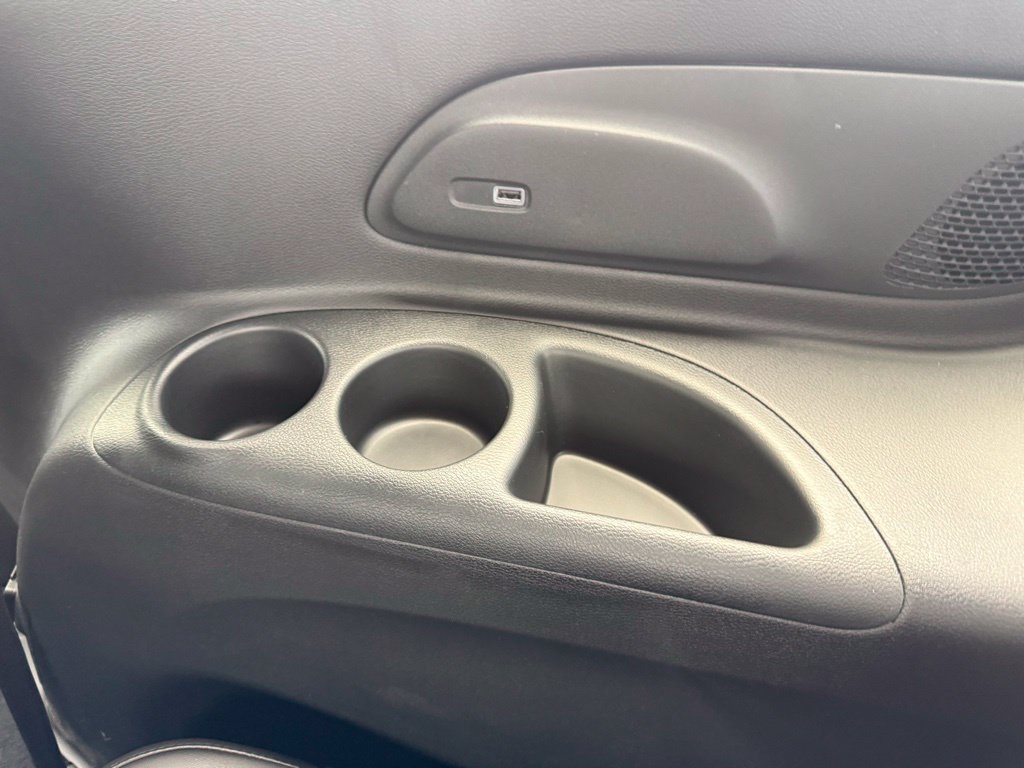 New 2027 Chrysler Pacifica Select w/ Family Tech Group FWD image 37