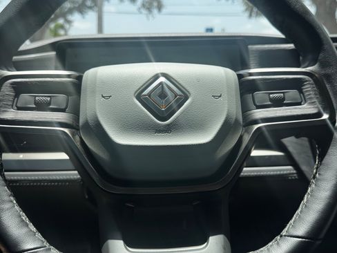 Used 2024 Rivian R1S Adventure AWD/4WD image 12
