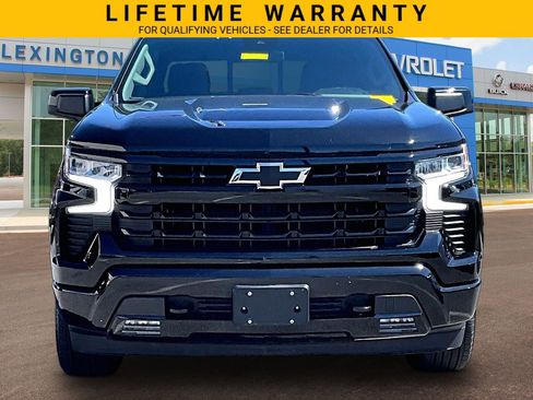 Used 2025 Chevrolet Silverado 1500 RST w/ Convenience Package II AWD/4WD image 3