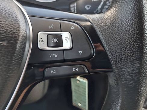 Used 2019 Volkswagen Tiguan S w/ Driver Assistance Package FWD image 15