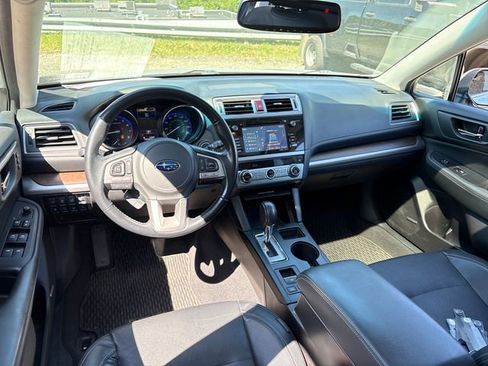 Used 2016 Subaru Outback 3.6R Limited AWD/4WD image 11
