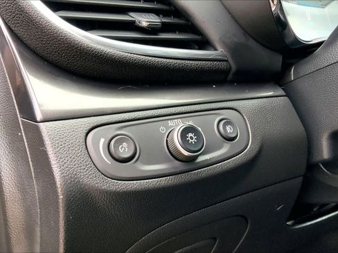 Used 2018 Buick Encore Essence image 33