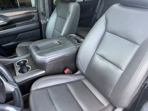 Used 2023 Chevrolet Tahoe Z71 w/ Luxury Package AWD/4WD image 9