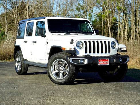 Used 2021 Jeep Wrangler Unlimited Sahara w/ Safety Group image 2
