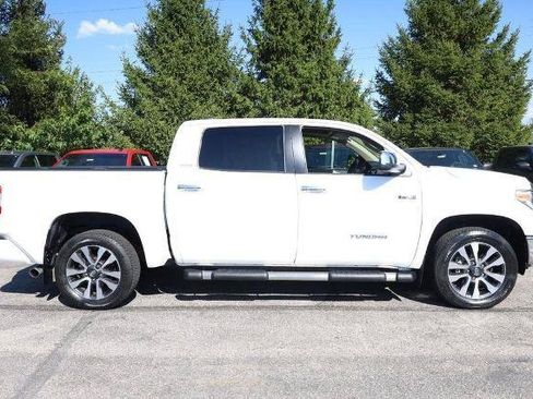 Used 2021 Toyota Tundra Limited w/ Limited Premium Package AWD/4WD image 5