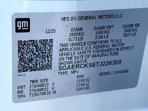 New 2026 Buick Enclave Avenir w/ Super Cruise Package FWD image 26