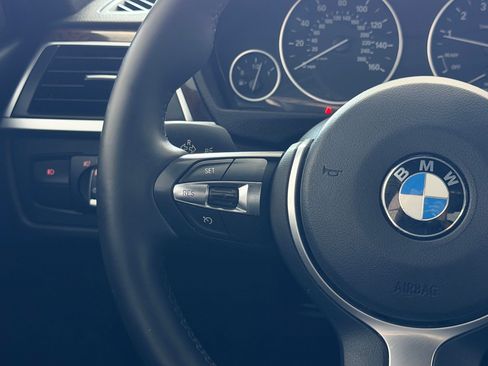 Used 2016 BMW 320i Sedan RWD image 17