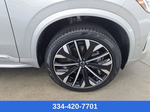 Certified 2025 Volvo XC90 B5 Plus image 25