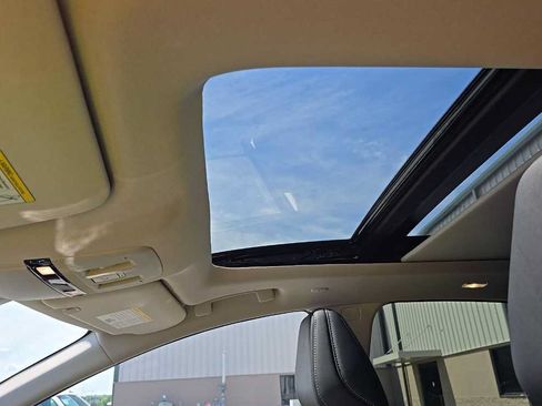 Used 2025 Nissan Murano SL AWD/4WD image 15