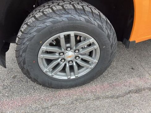 Used 2025 Chevrolet Colorado LT w/ Advanced Trailering Package RWD image 4