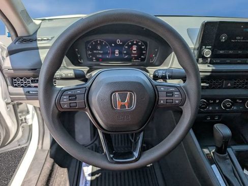 Used 2025 Honda Accord SE image 21