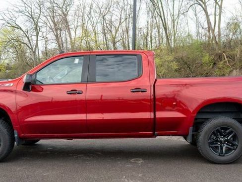 Used 2022 Chevrolet Silverado 1500 LT Trail Boss w/ LPO, Dark Essentials Package AWD/4WD image 9
