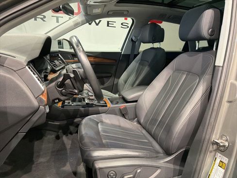 Used 2023 Audi Q5 2.0T Premium Plus AWD/4WD image 9