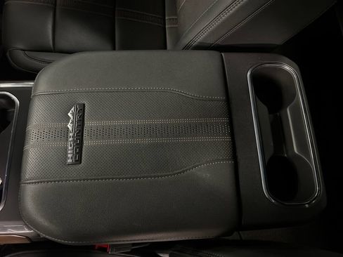 Certified 2024 Chevrolet Silverado 2500 High Country AWD/4WD image 26