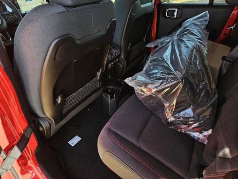 New 2025 Jeep Wrangler Unlimited Rubicon image 20