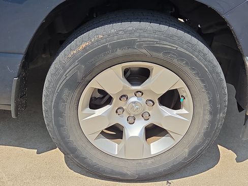 Used 2022 RAM 1500 Lone Star RWD image 3
