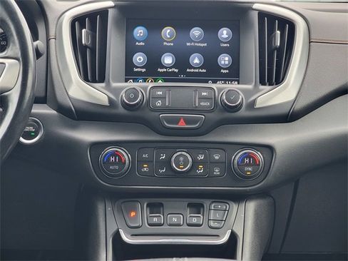 Used 2020 GMC Terrain SLT image 27