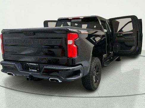 Used 2024 Chevrolet Silverado 1500 LT Trail Boss w/ Convenience Package II AWD/4WD image 12